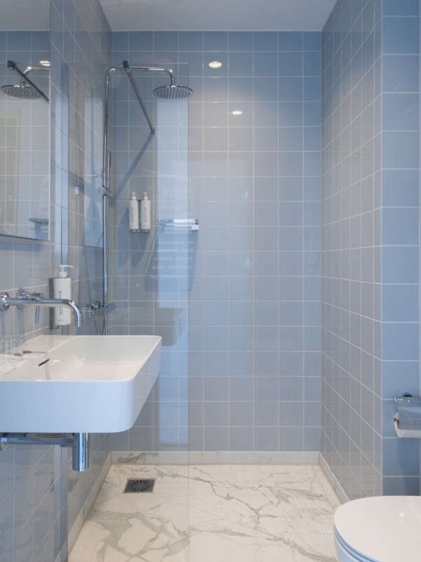 Bathroom Classic room 171 Urban Design Hotel Rotterdam